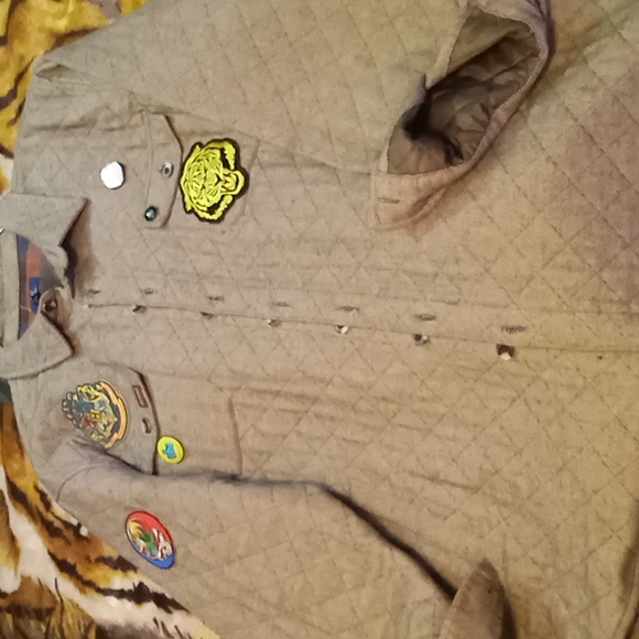 Jackets - Picture 2 of 8